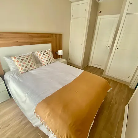 Attractive In Center Apartment Malaga