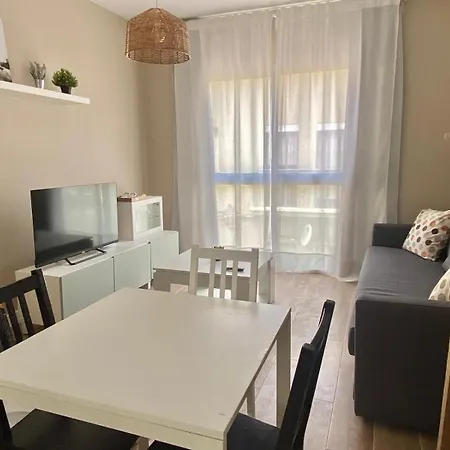 Attractive In Center Apartment